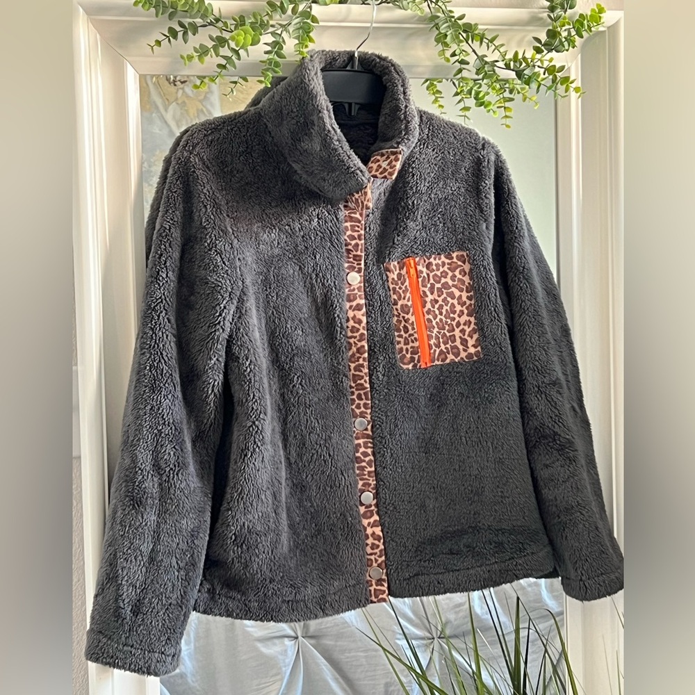 Dark Gray and Leopard Print Sherpa Faux Fur Jacket SZ S/M